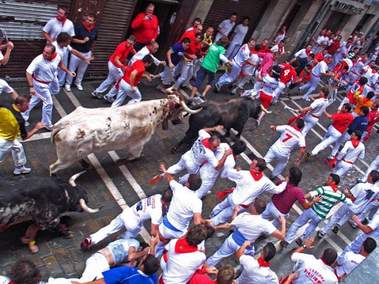 Pamplona, running of the bulls by Flickr user inthesitymad (used under creative commons)